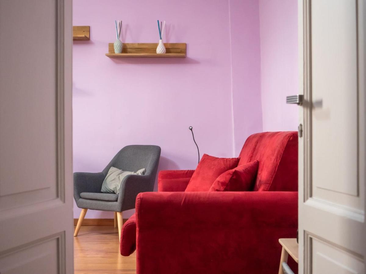 The Best Rent - Studio Nearby Sant'Agostino Metro Милано Екстериор снимка